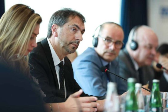 Predsjedavajući Predstavničkog doma PSBiH Marinko Čavara učestvovao na sastanku predstavnika institucija vlasti i Misije OSCE-a u BiH o rješavanju problema rodno zasnovanog nasilja